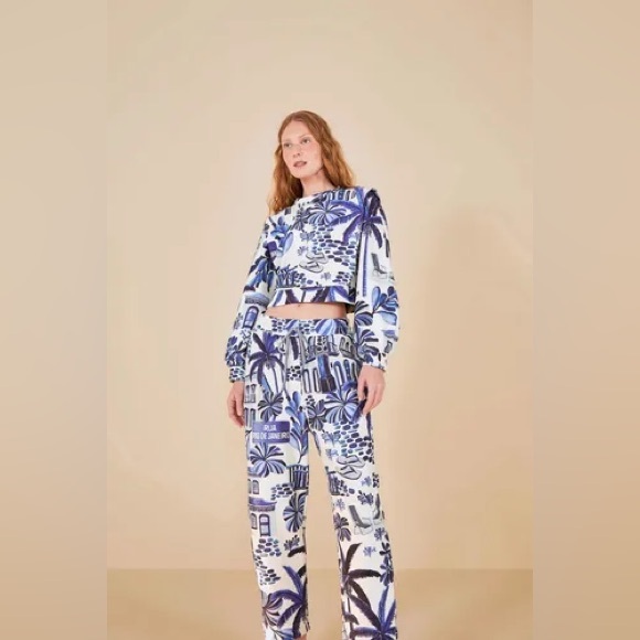 FARM Rio Pants - FARM Rio Blue and White Tropical Print Sweat Shirt and Pants Set sz M